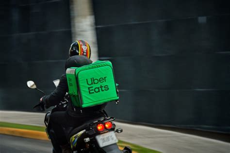 Uber Eats 支援及客戶服務 .